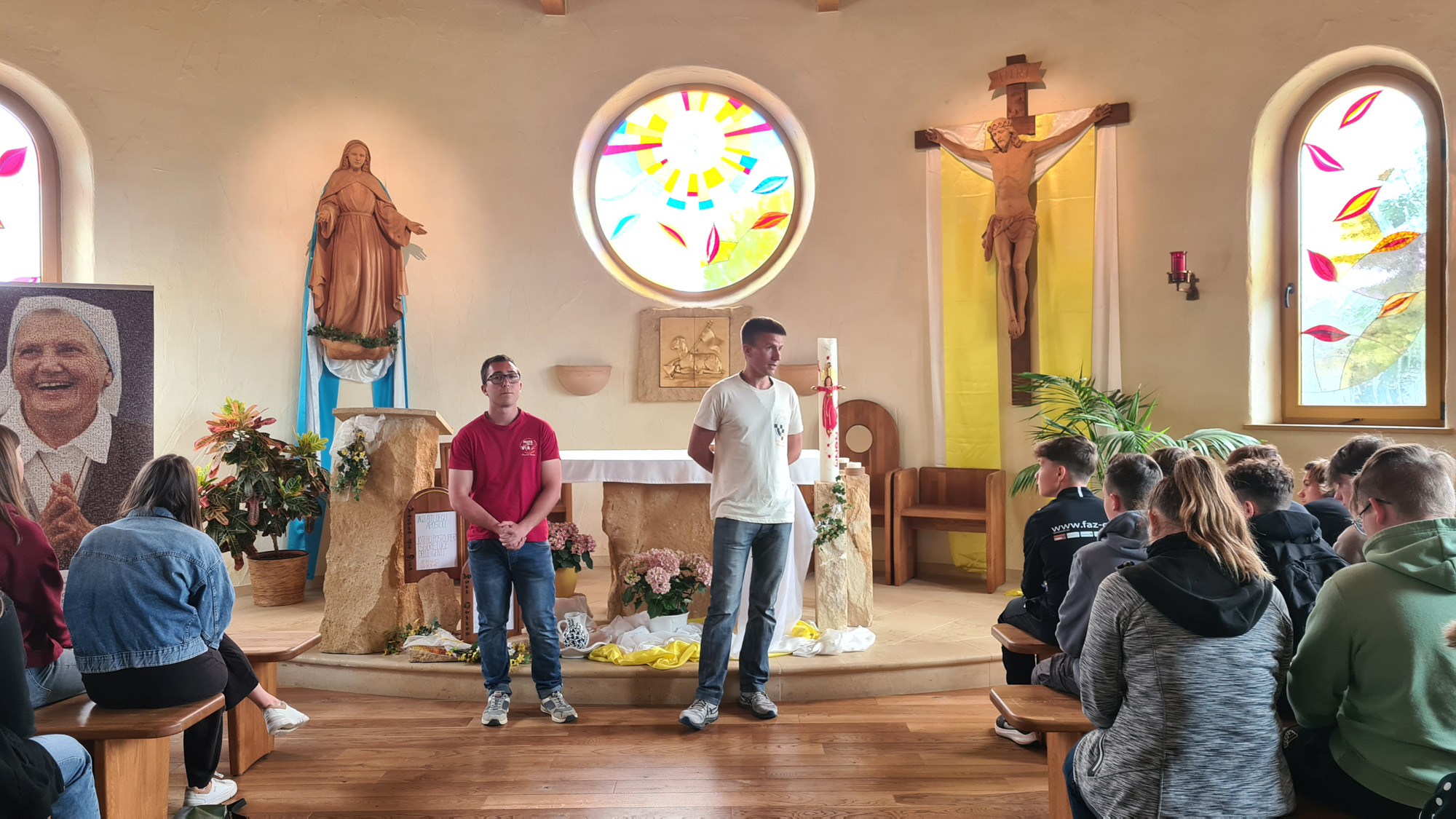 Besuch der Gemeinschaft Cenacolo in Kleinfrauenhaid