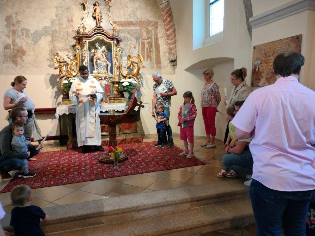 Gottesdienst mit den Neugetauften