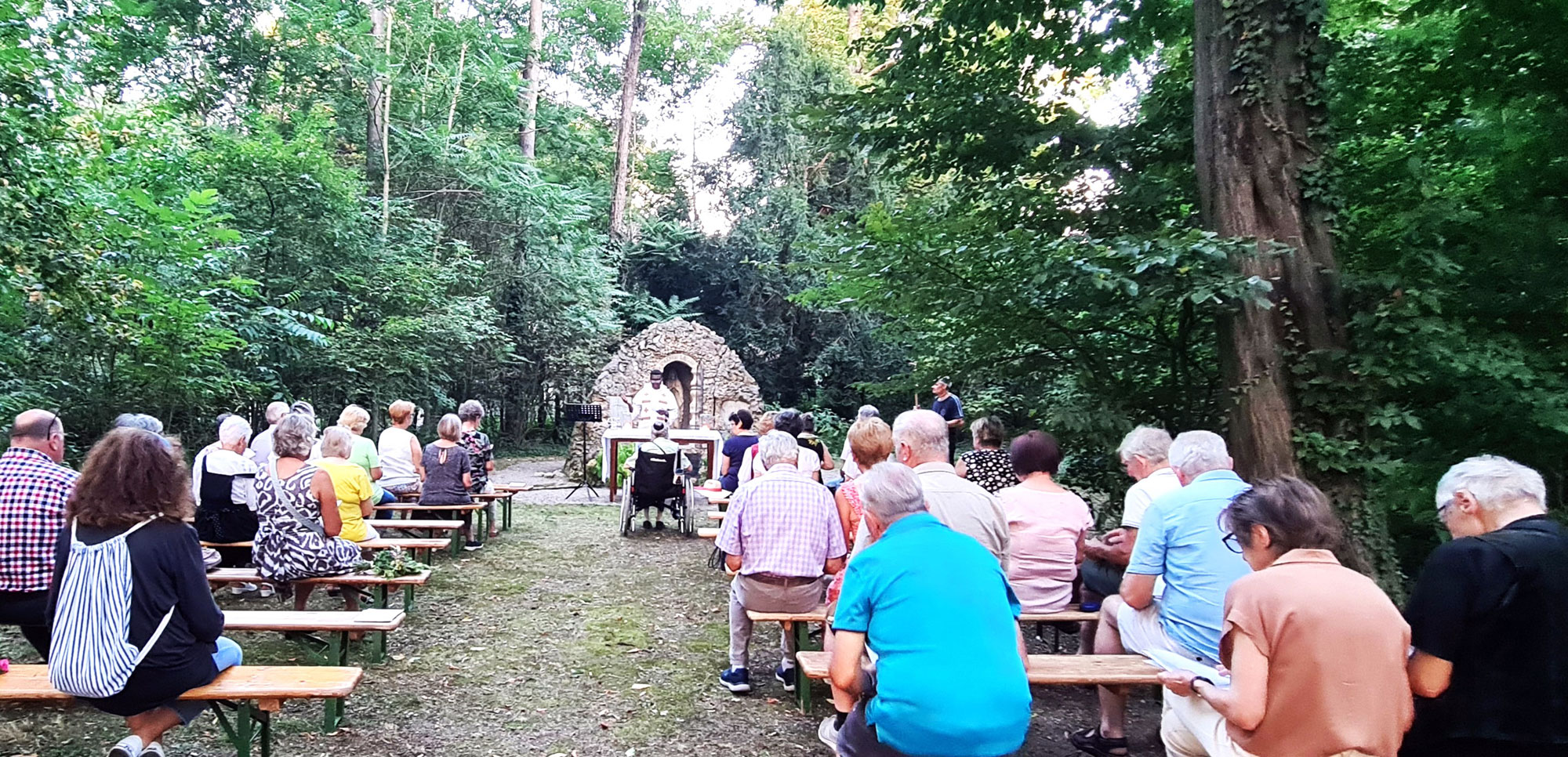 Marienfeier im Schlosspark Frohsdorf